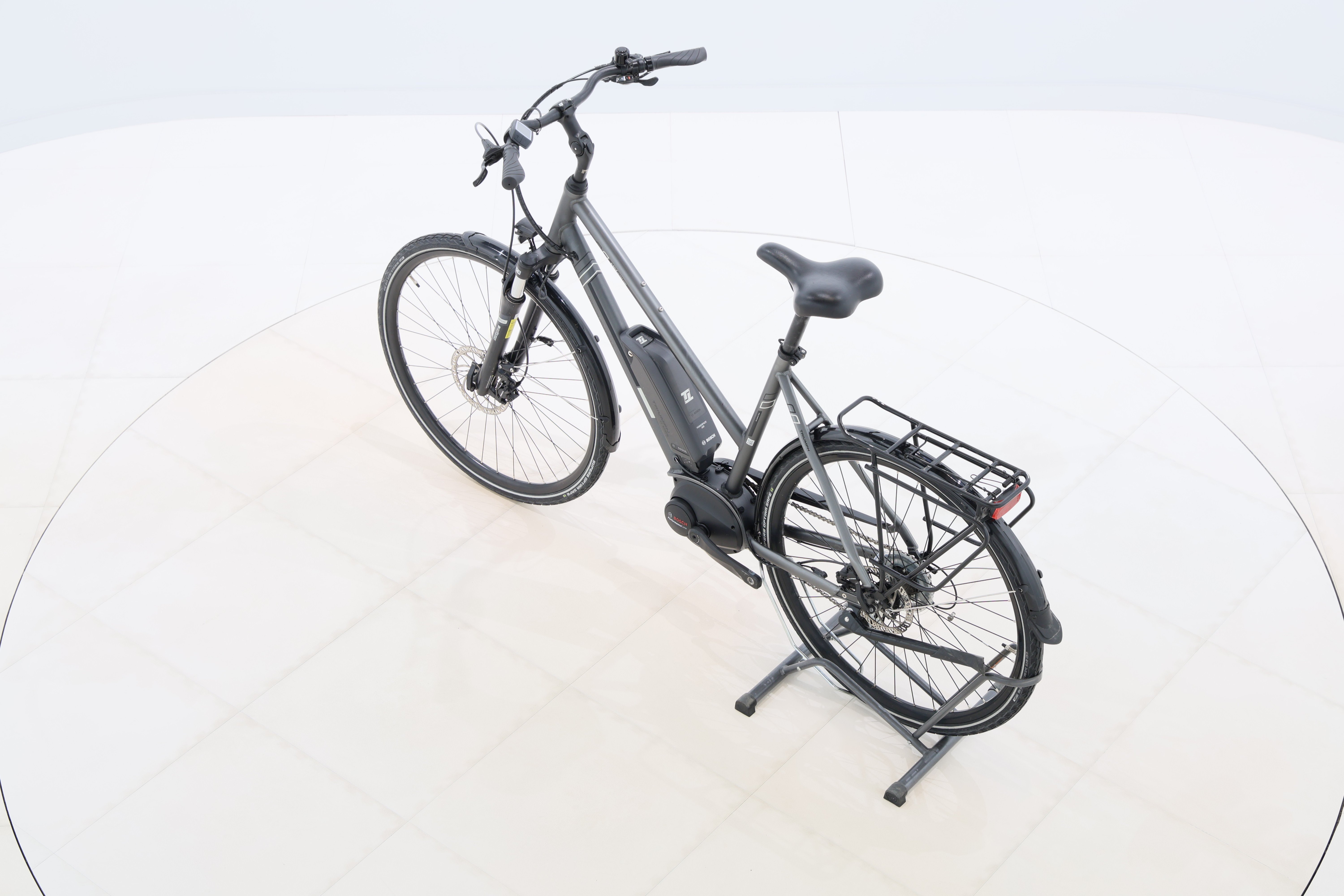 c0d689f4-3933-4201-8b95-af18ba90854a