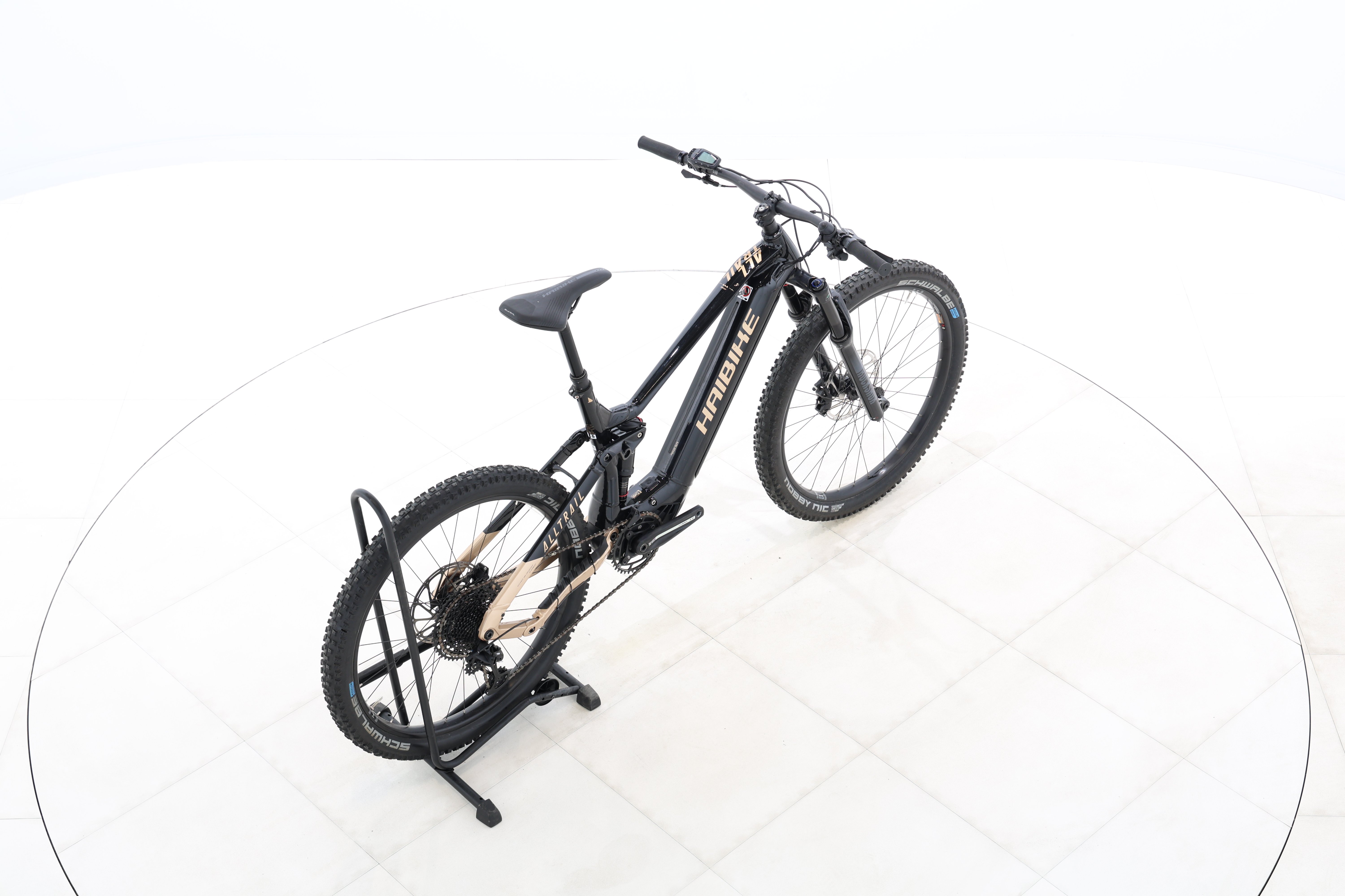 fffd26fa-70aa-4106-8ce0-3178704505cc