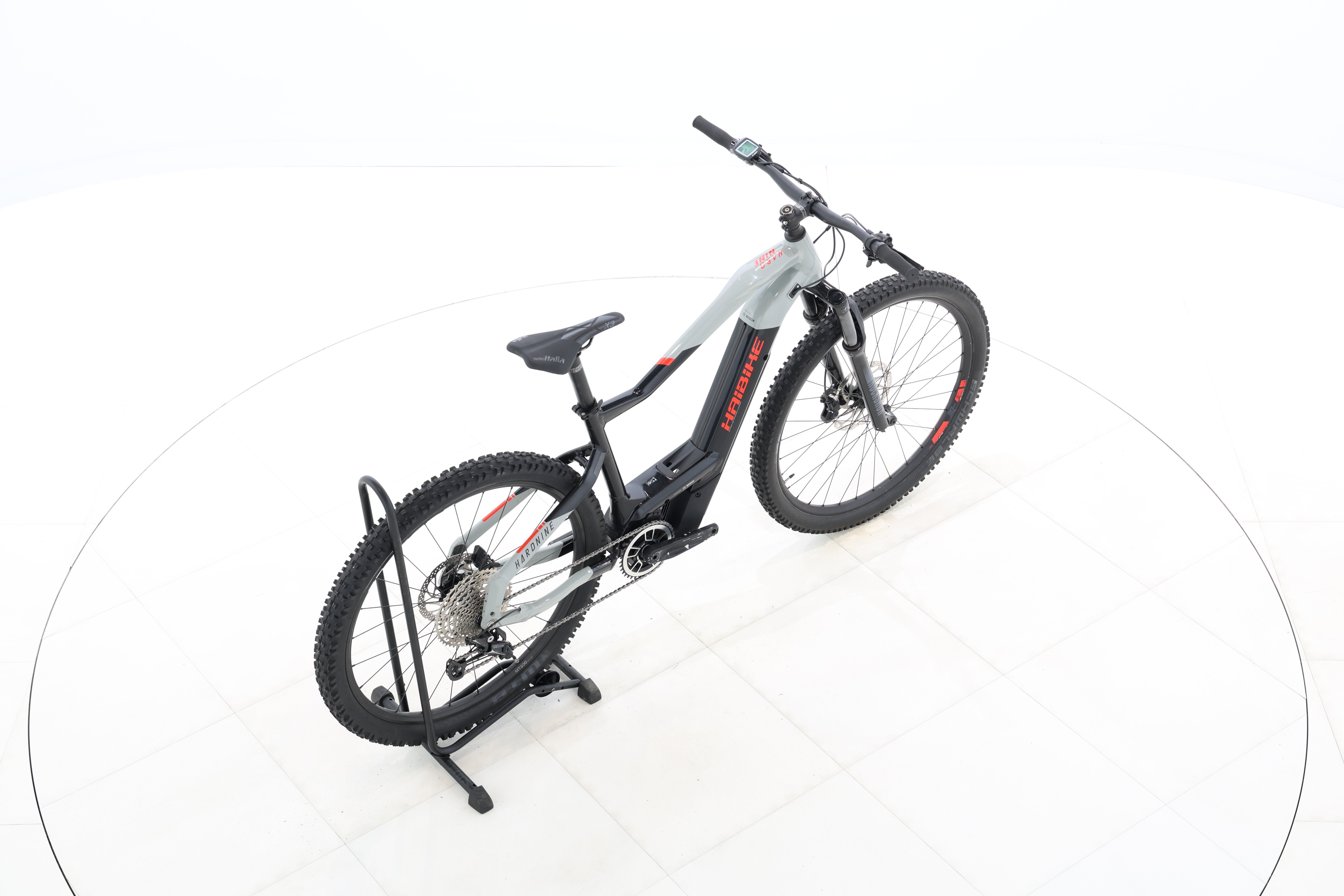 03a1c8b1-6c82-4f8e-8dd1-bb068263e76a