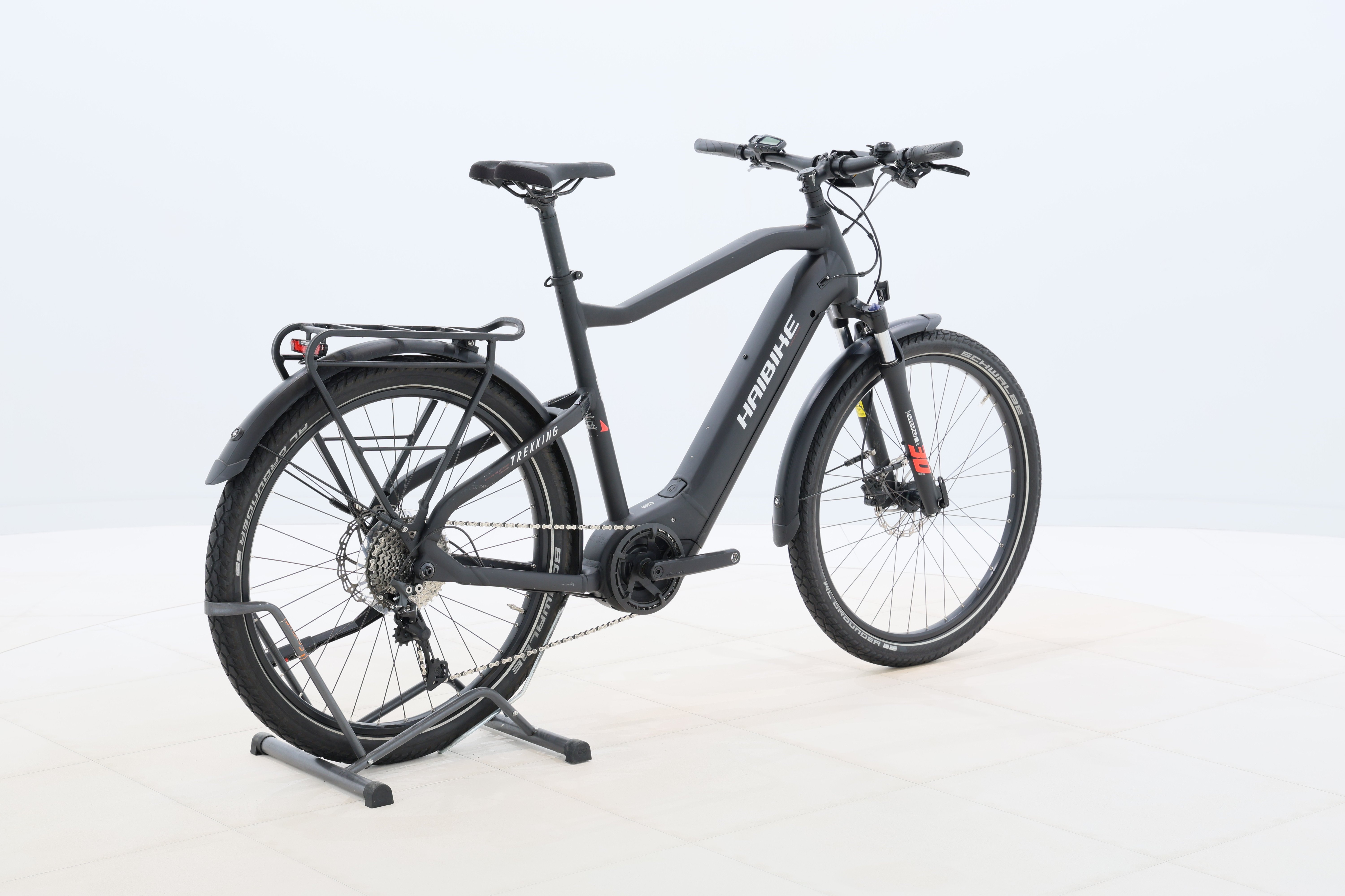 ab01b391-d1b5-4a6a-be80-66a16101f814