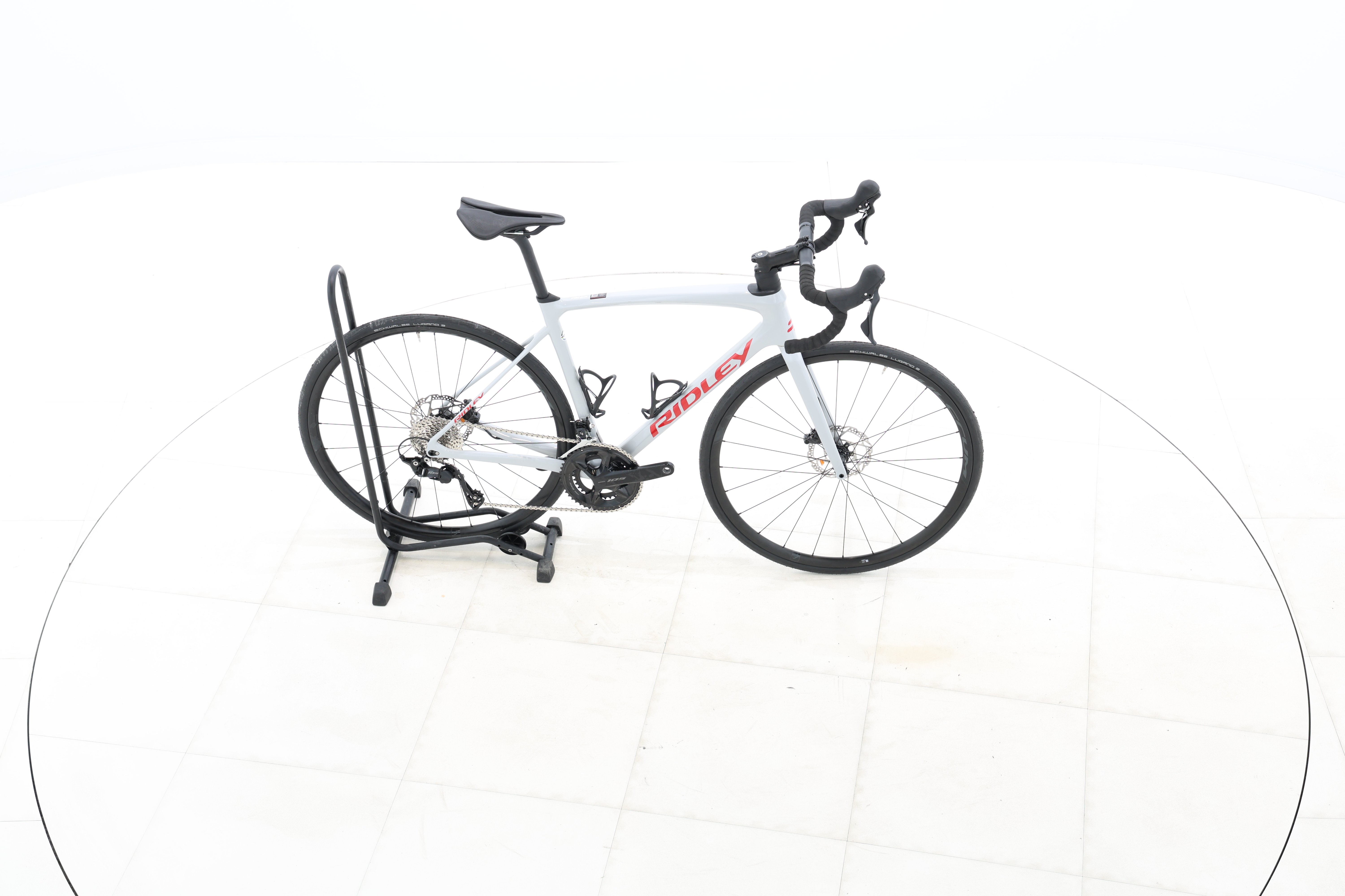 e6806087-27f5-4136-a994-2cb5cf8a9473