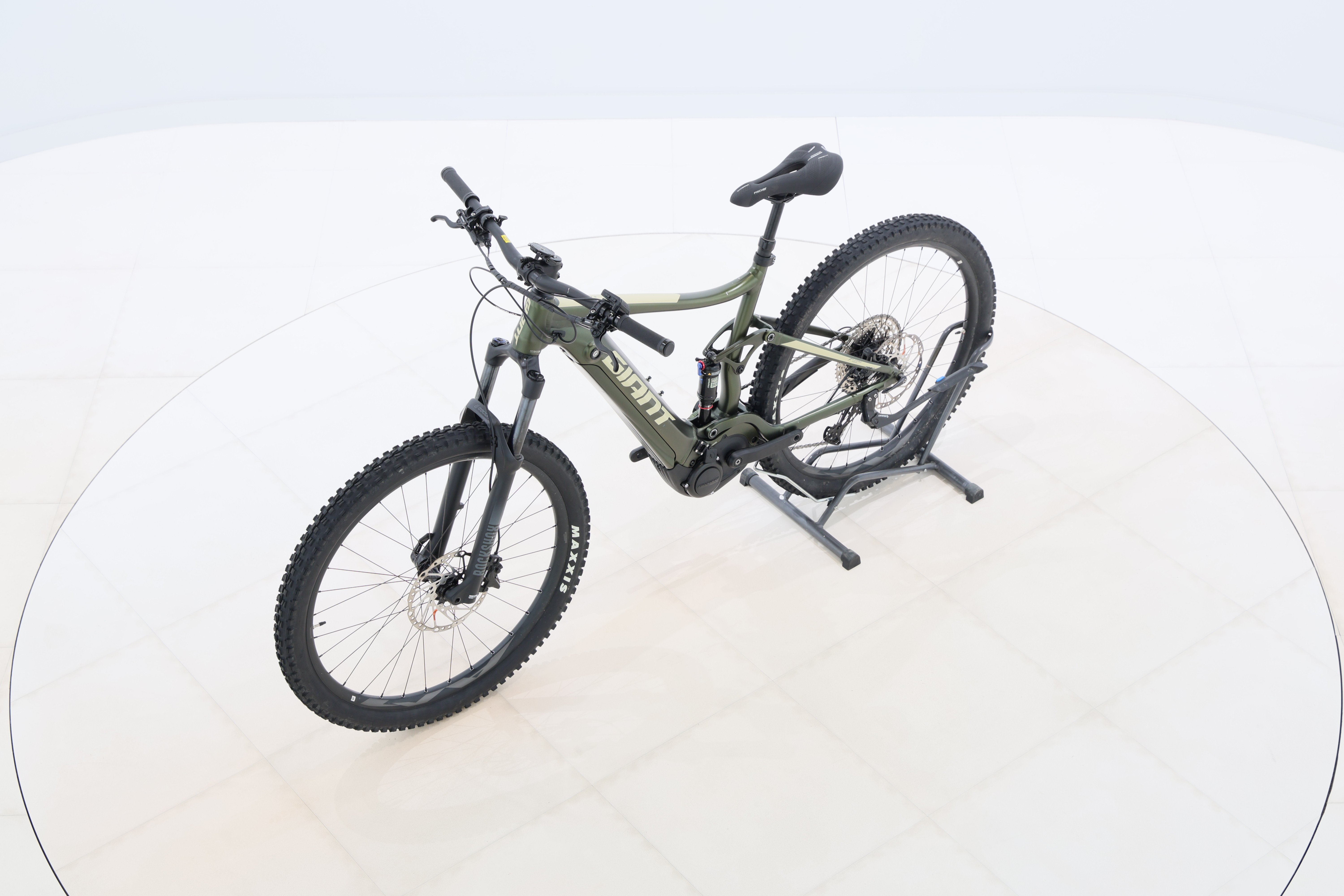 e9deafc1-f547-4ab5-a0a8-fa57b18dc9c9