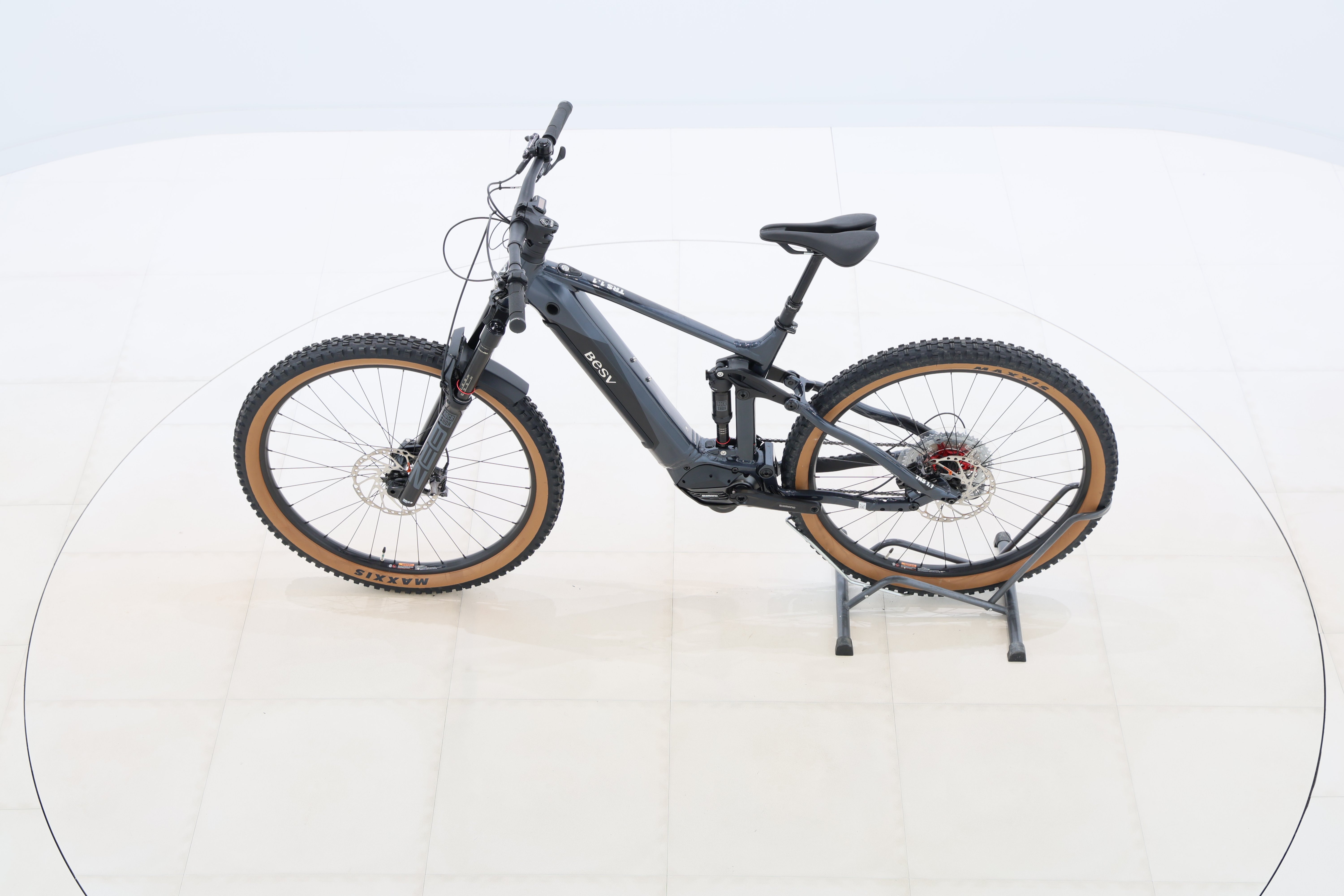 30f41f43-0fd9-446e-98c1-2757df69cfb5