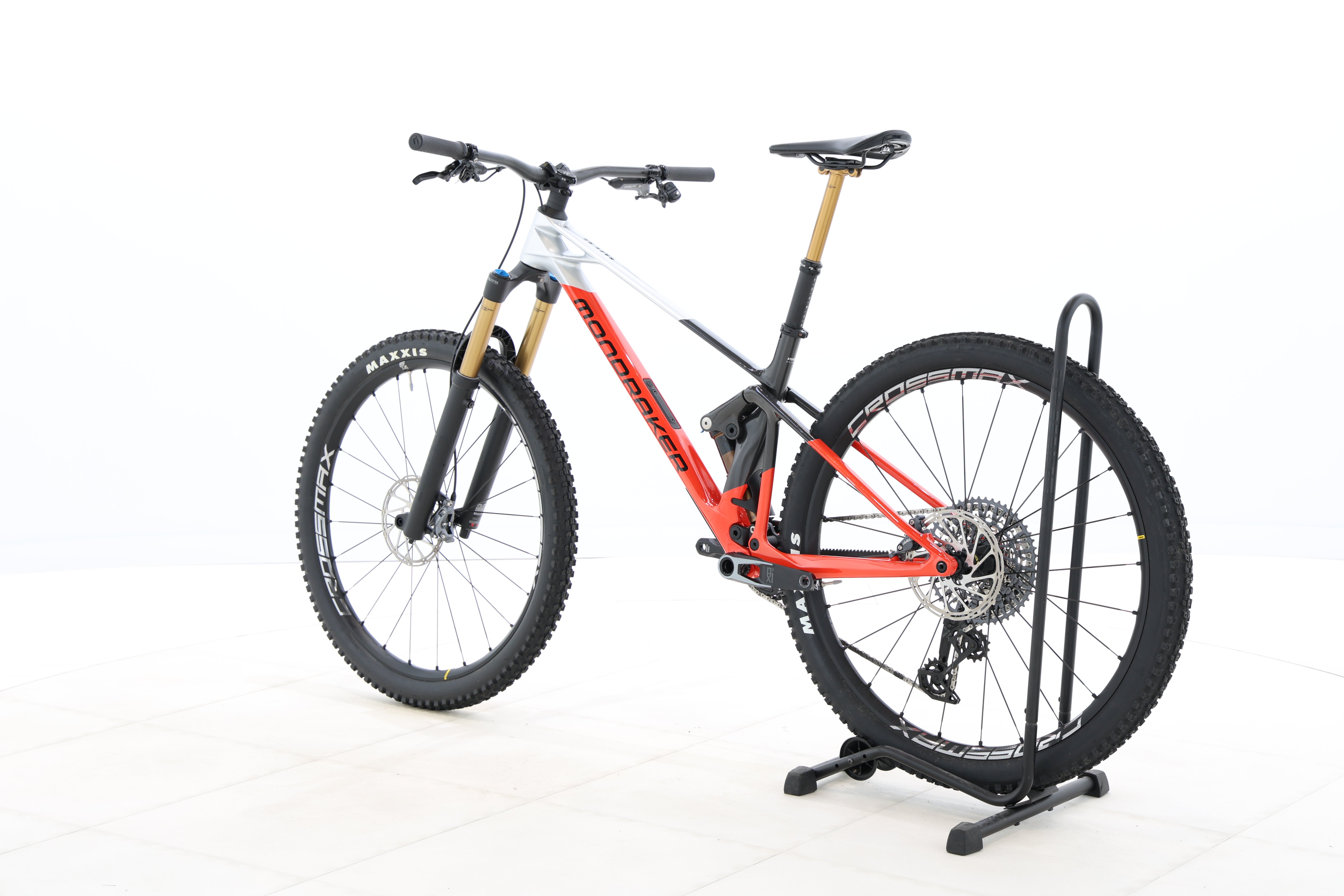 914a0e5f-f253-47ec-b532-3aa360567e07