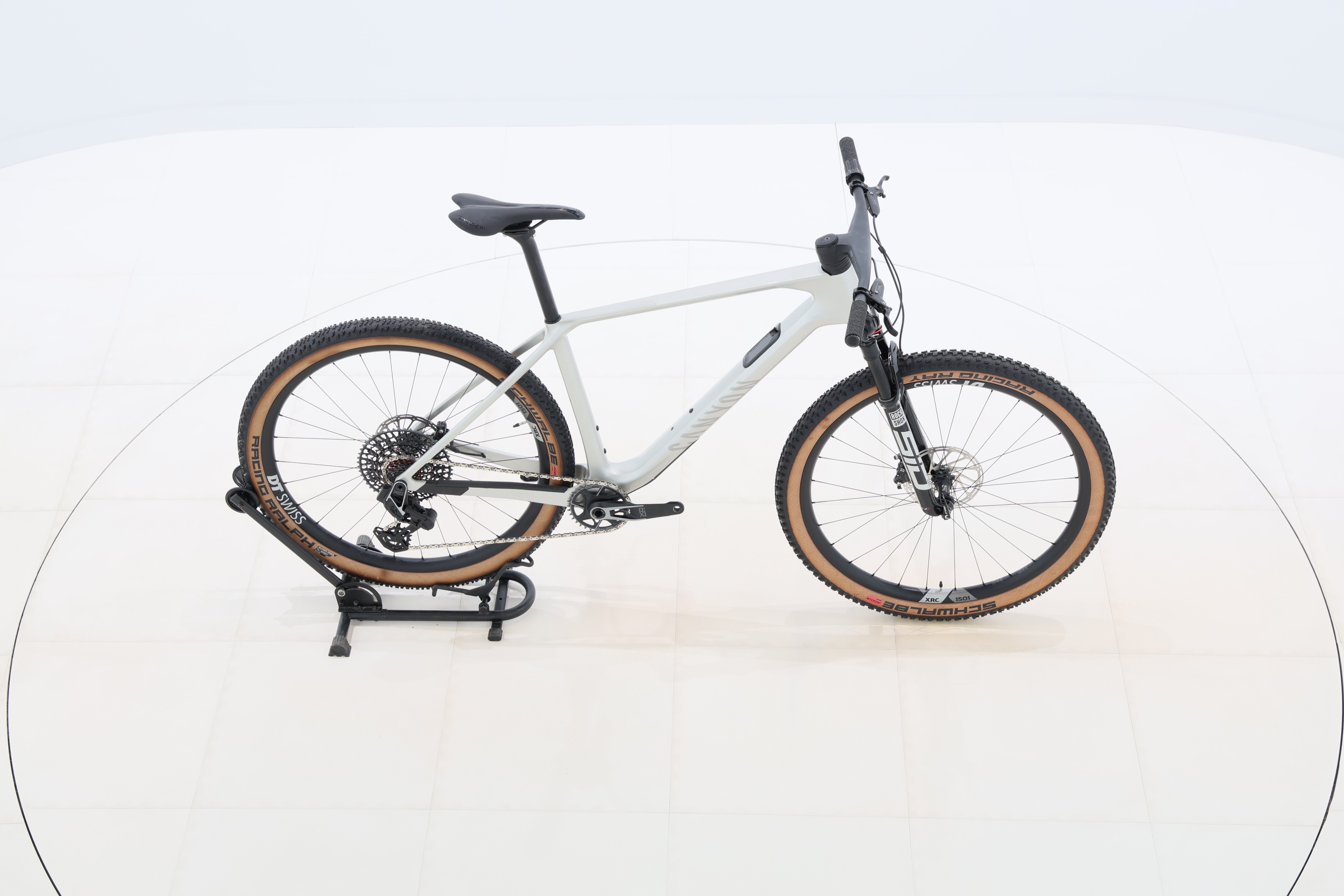 04065930-b978-4404-8358-79d0faba7242