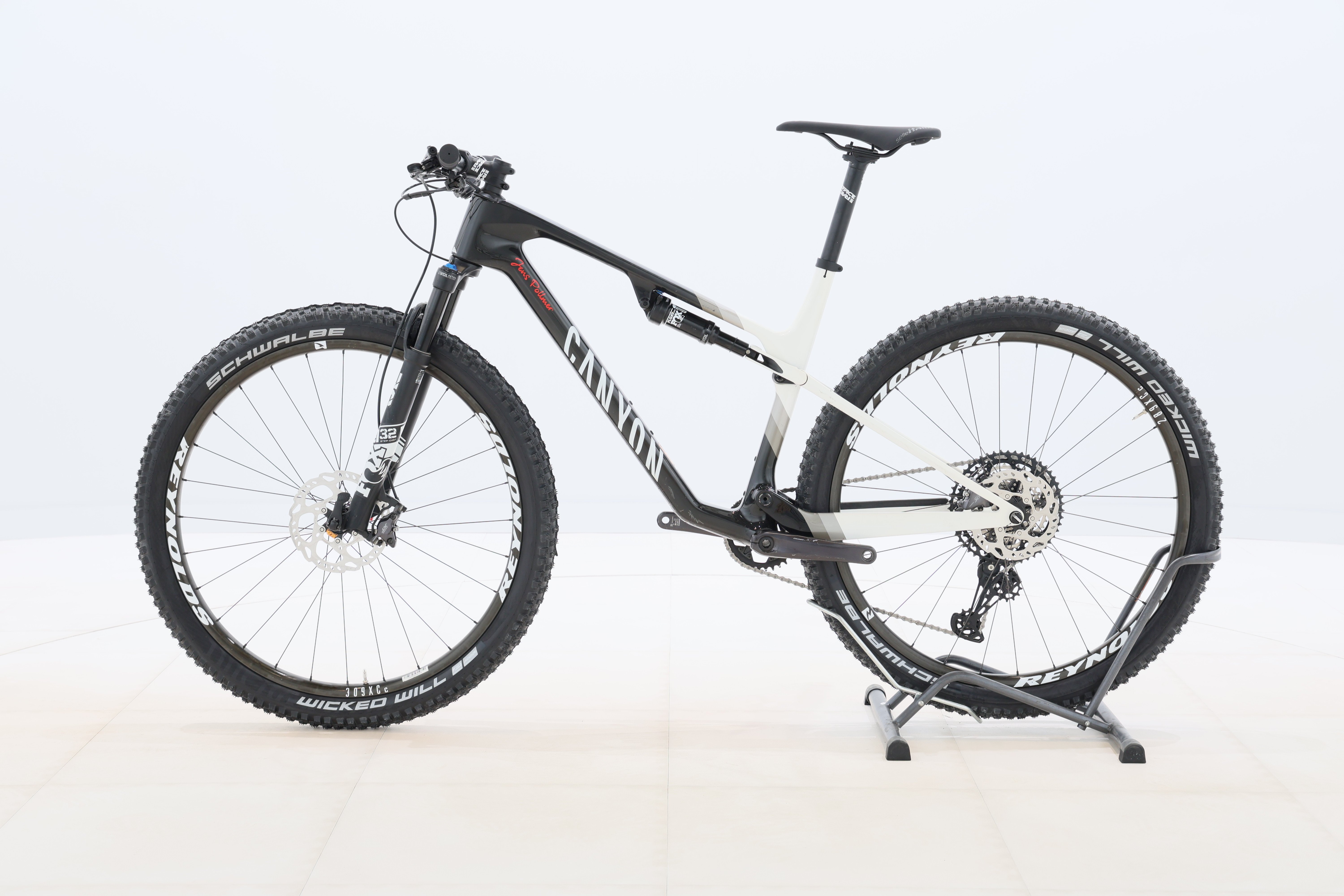 98a8b976-3d67-42a8-b642-c1c55ae7fb0e