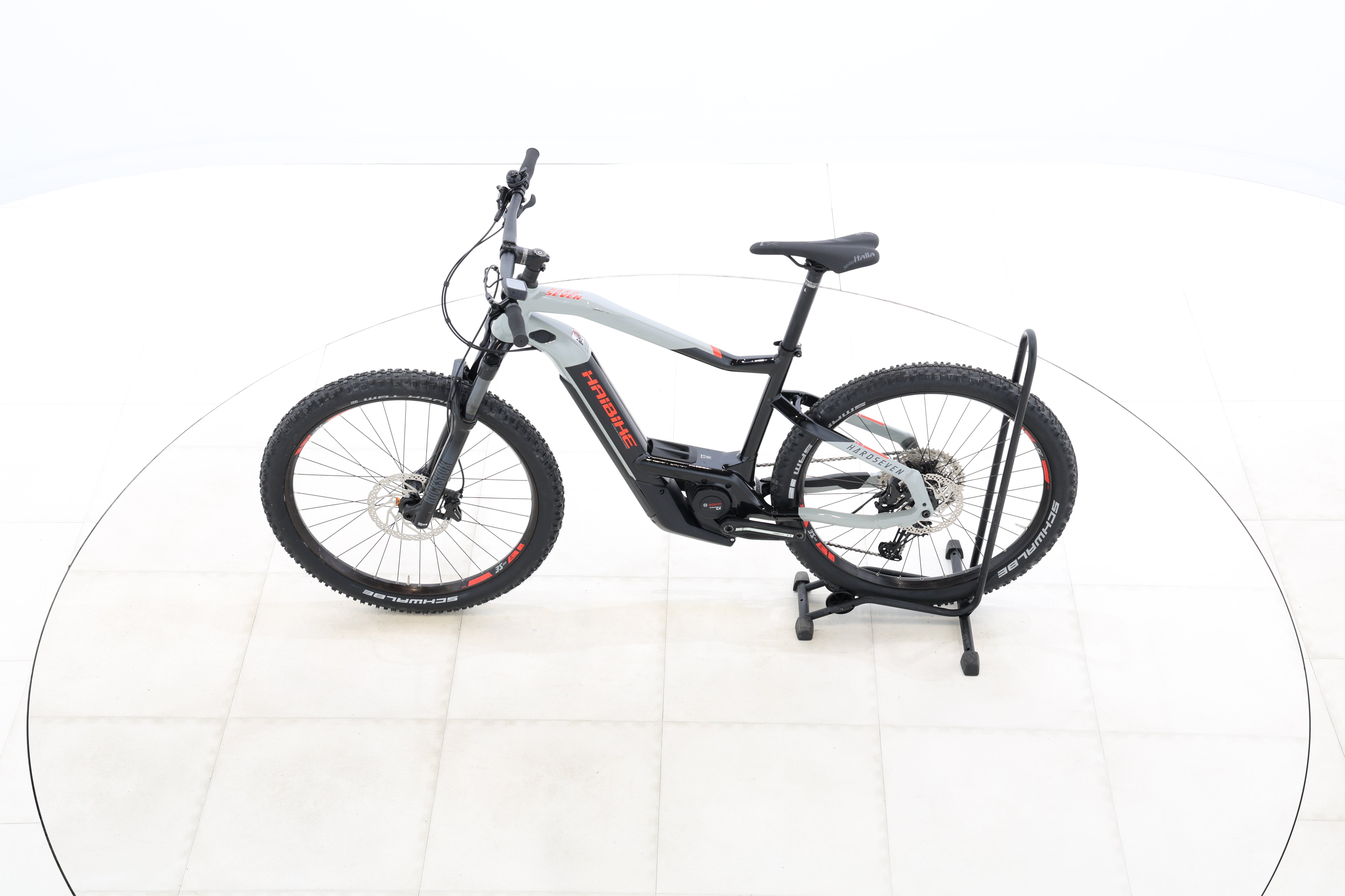 0c9b71d3-b2f9-4a46-a8dc-cfb8c8f5f98f