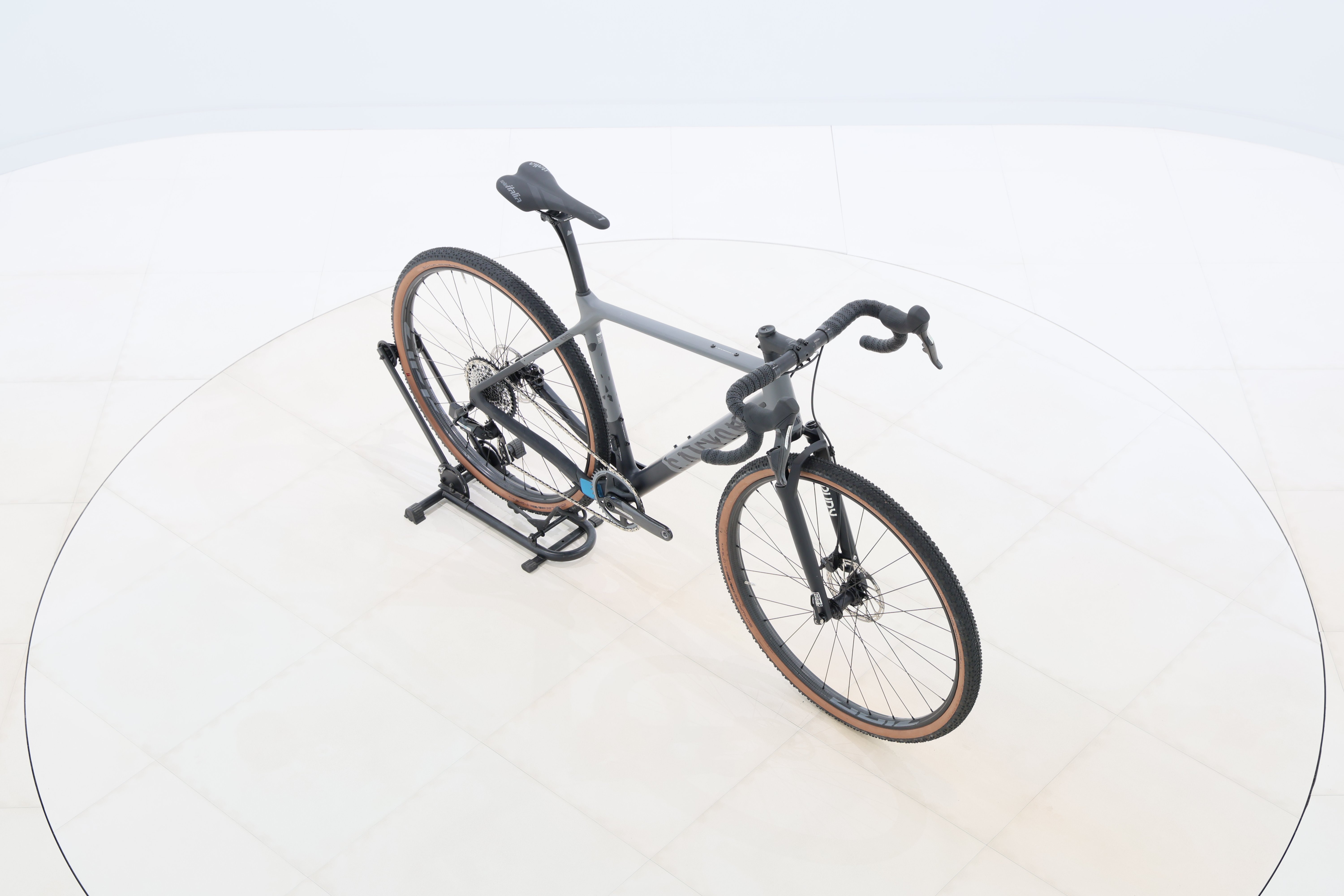 8e2db630-ad80-4ea7-83a3-b501cee38aac