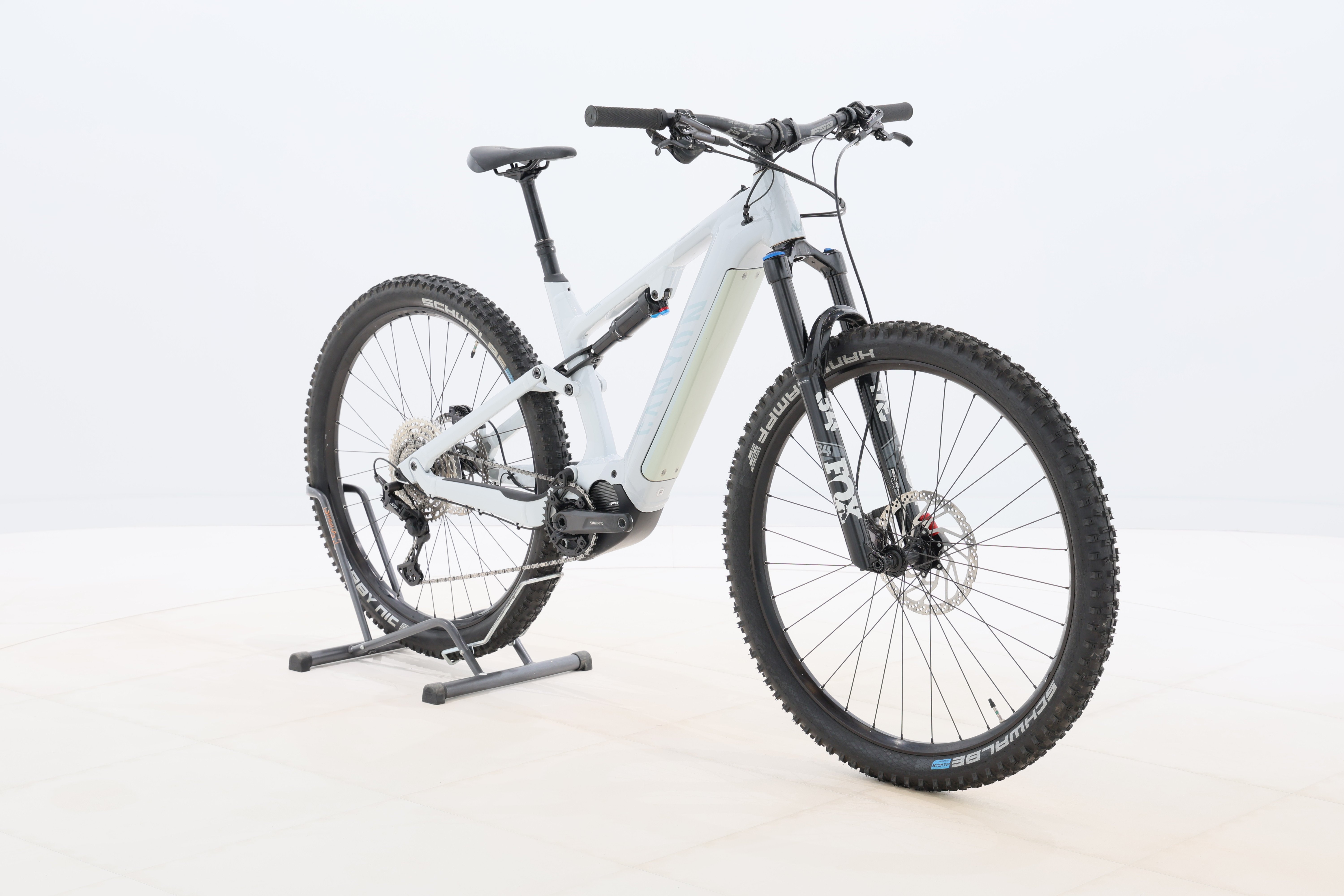 e6c6048f-e53d-492f-b5e4-e813235ecb15