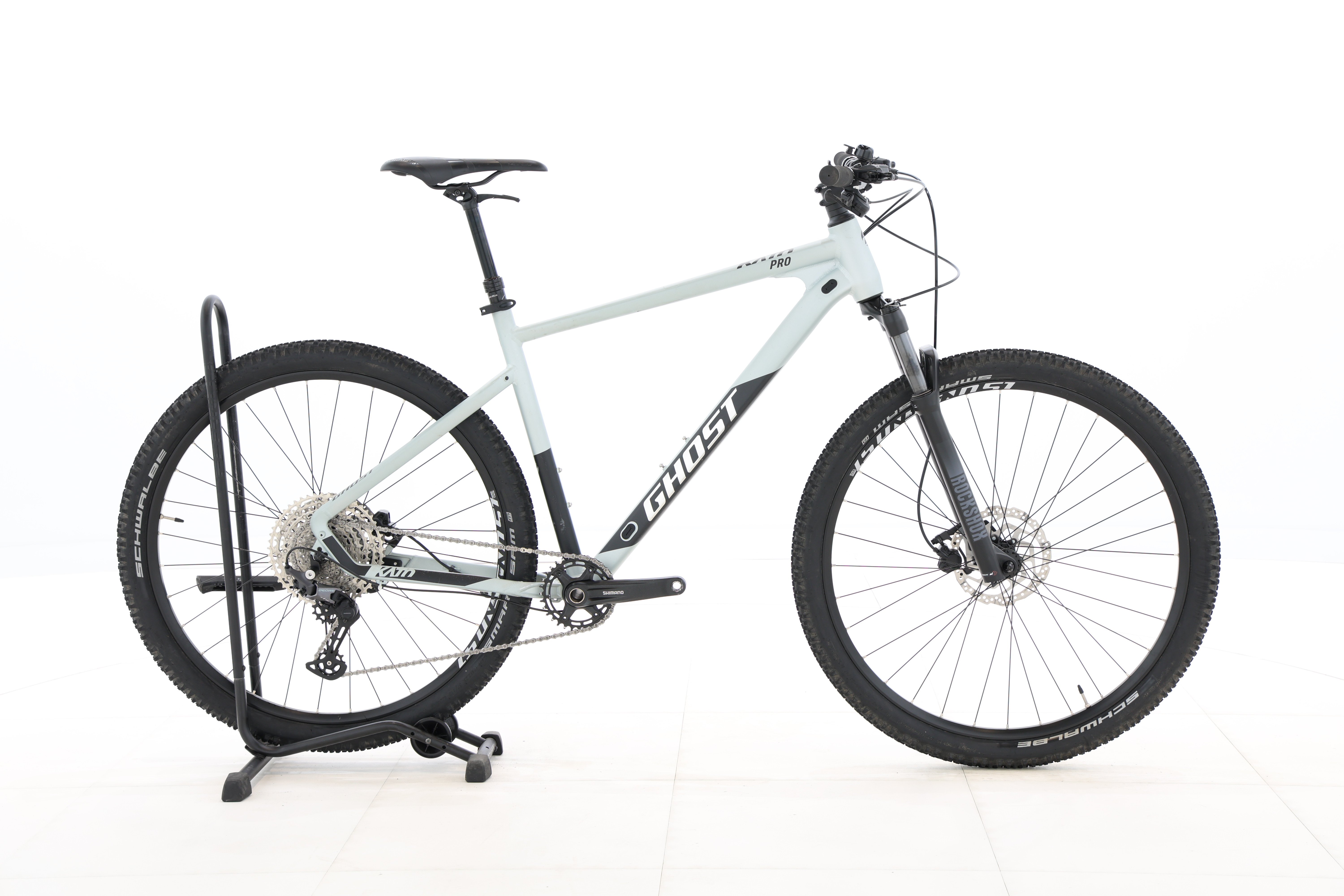 6c16645e-db59-4c47-8f9a-f1dd9d21655b