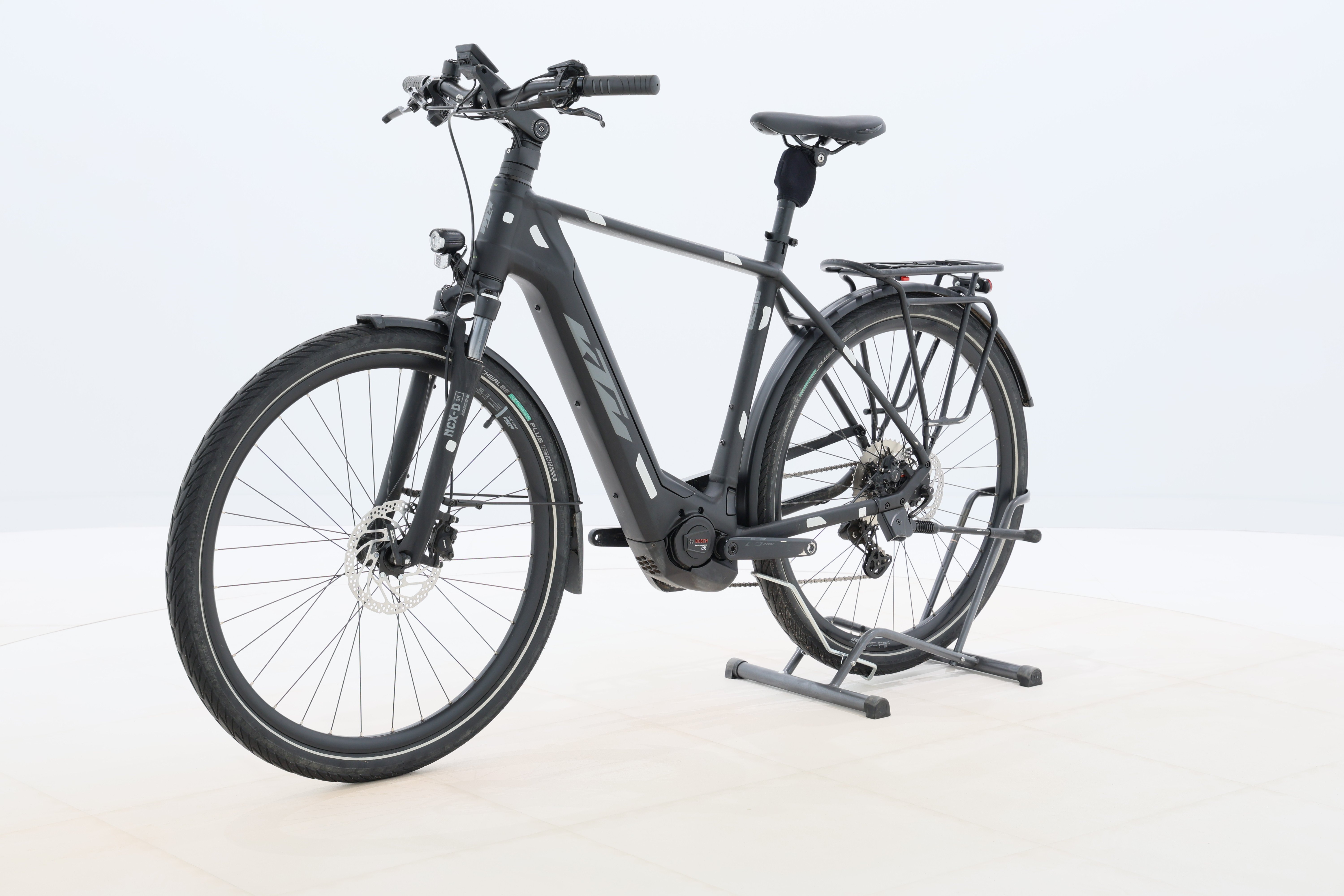 c3913f78-72d3-4fcf-a35b-ae92a108e3ae