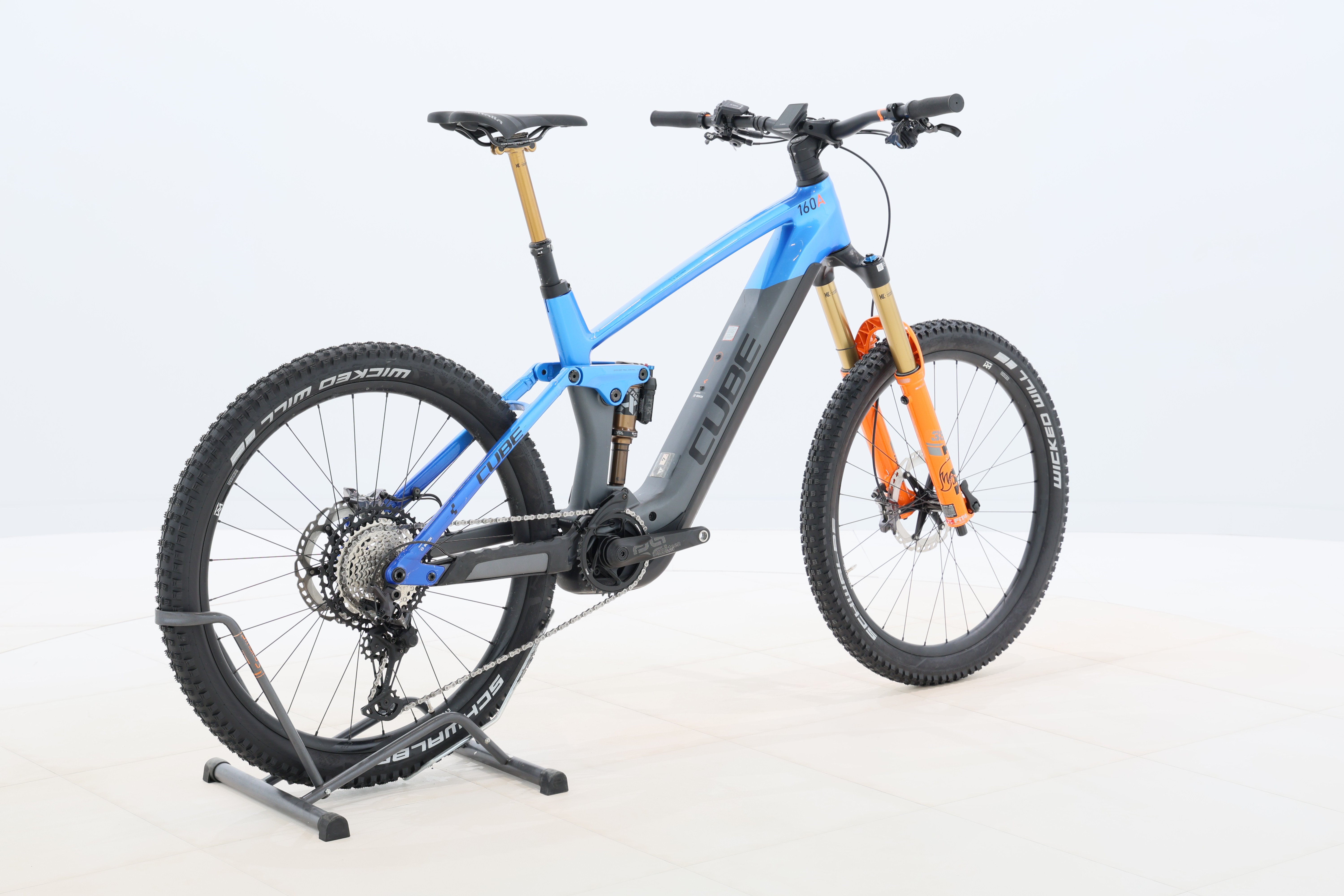 8a06948e-6826-467b-a13e-0f873f2606cd