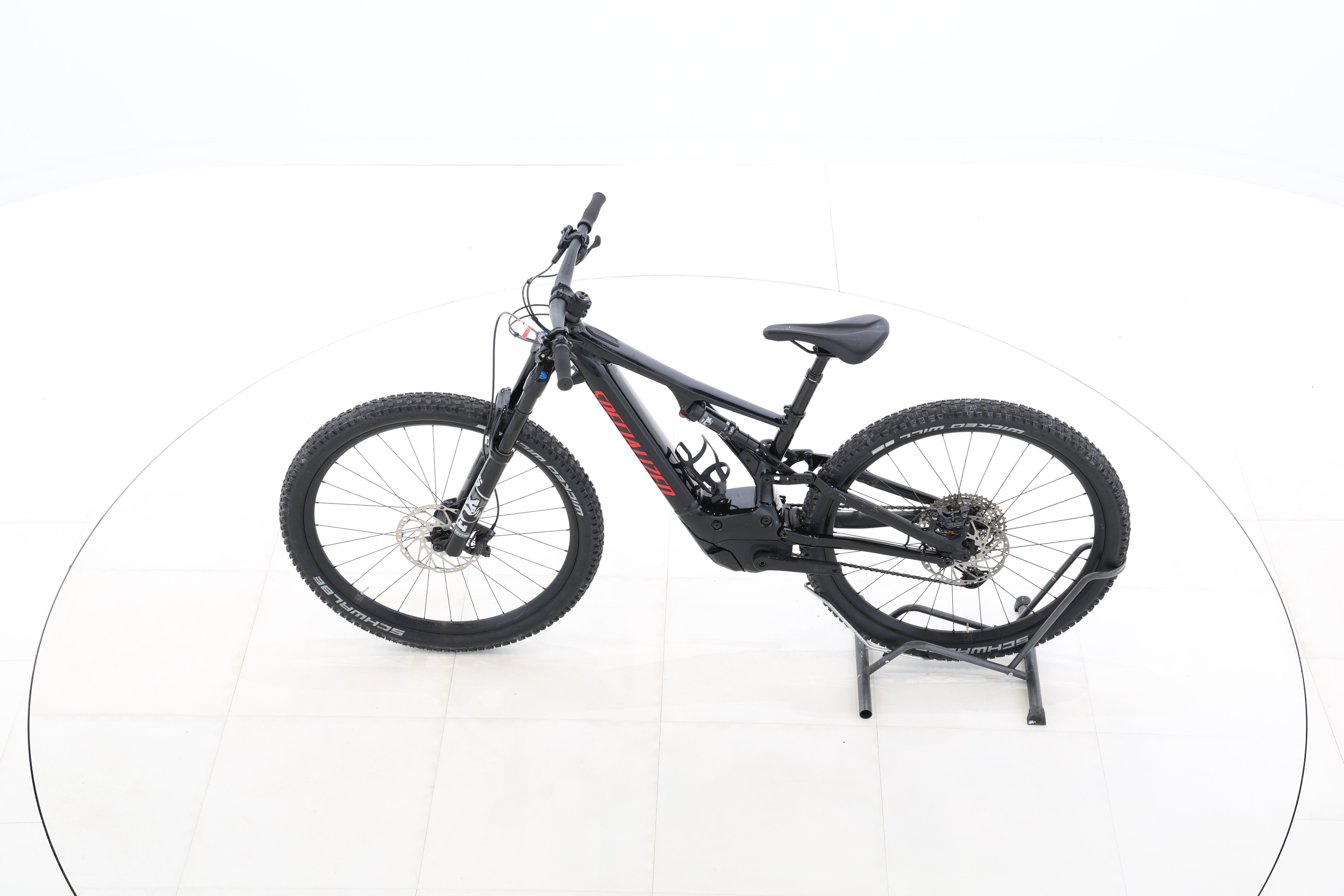 a960c26f-bf4d-429f-8289-6677d208f94e