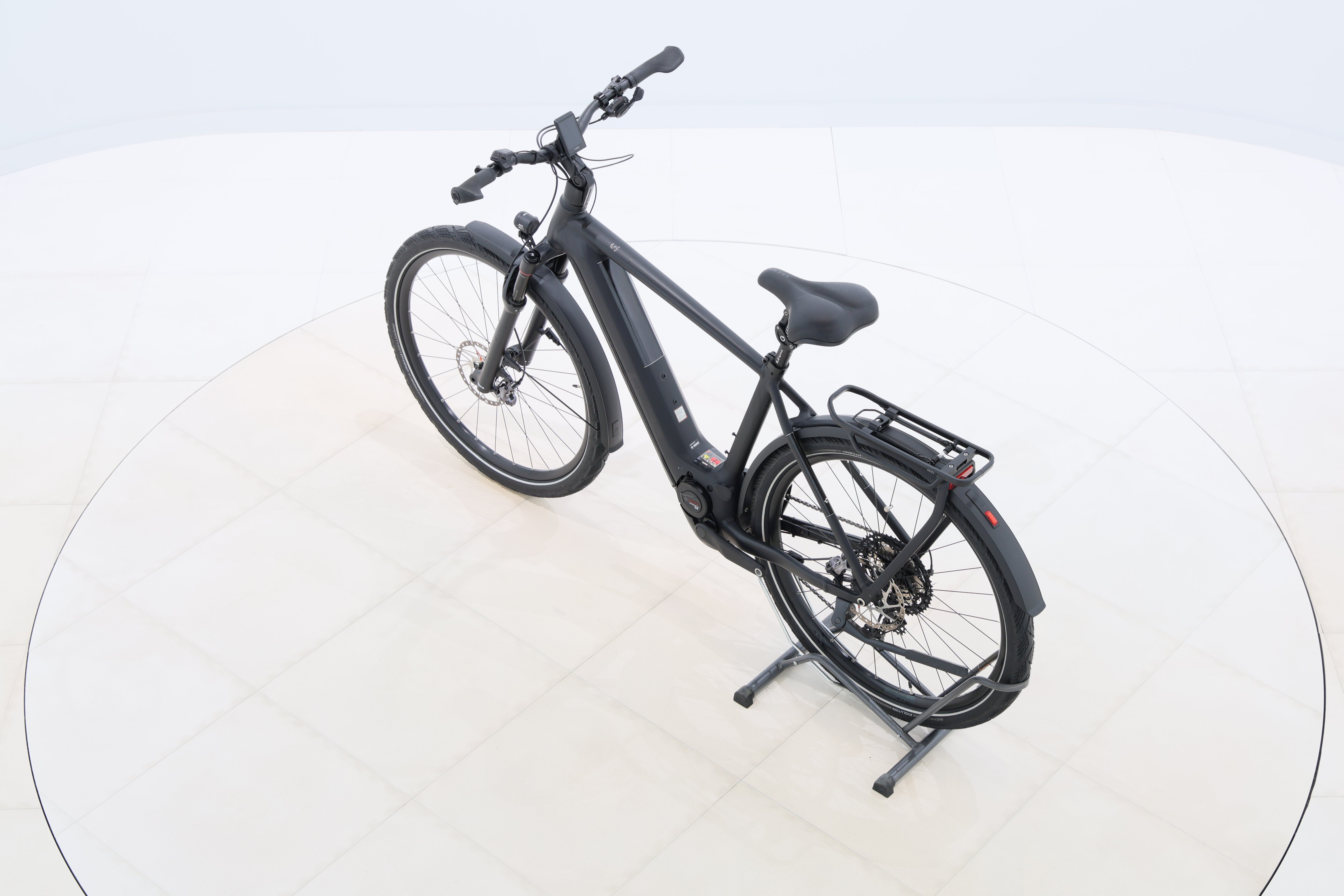 26b6f5ea-6b25-477a-8d37-a7b32b895f53