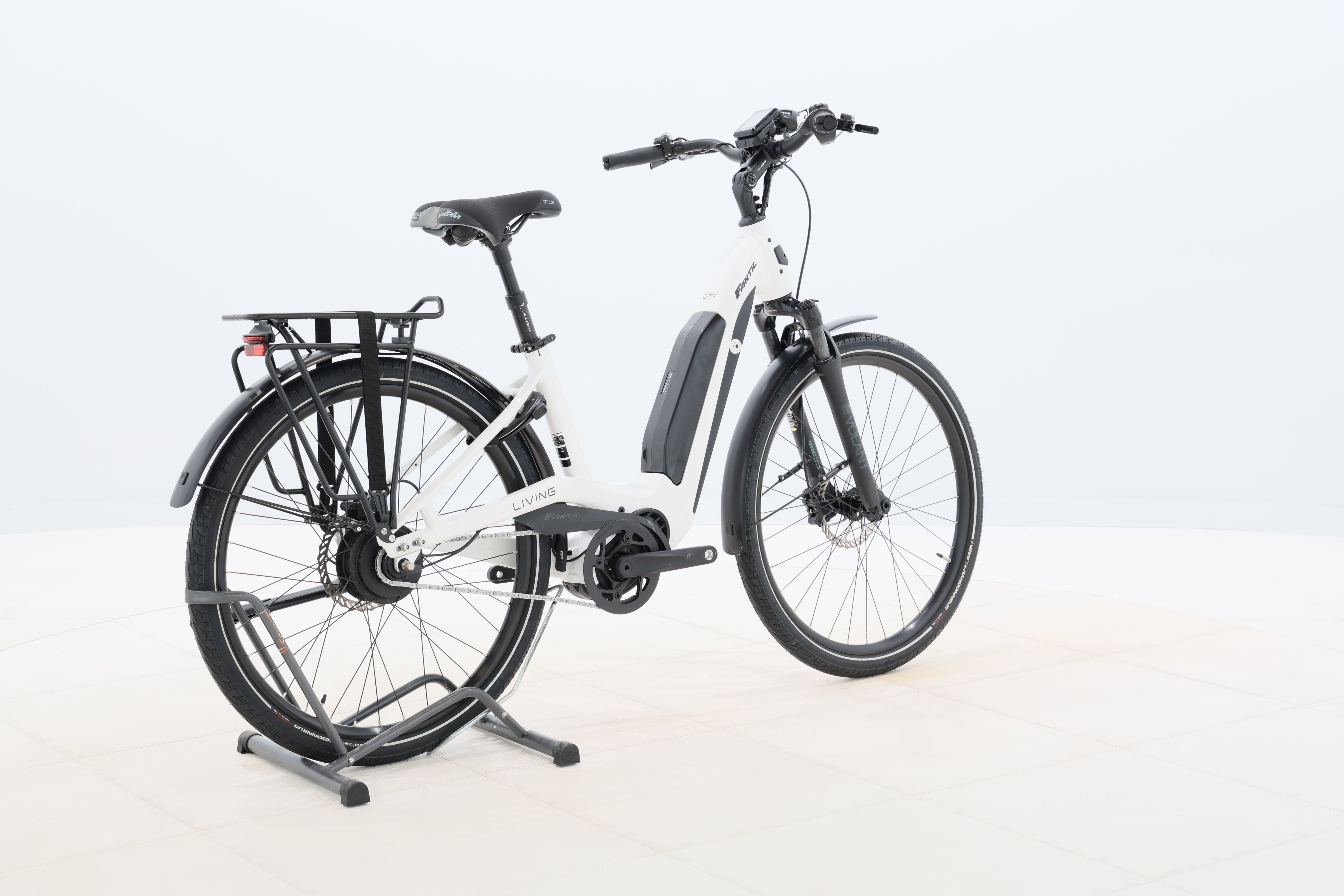 a698e9d2-1d68-4eed-8e8e-c861af3b2018