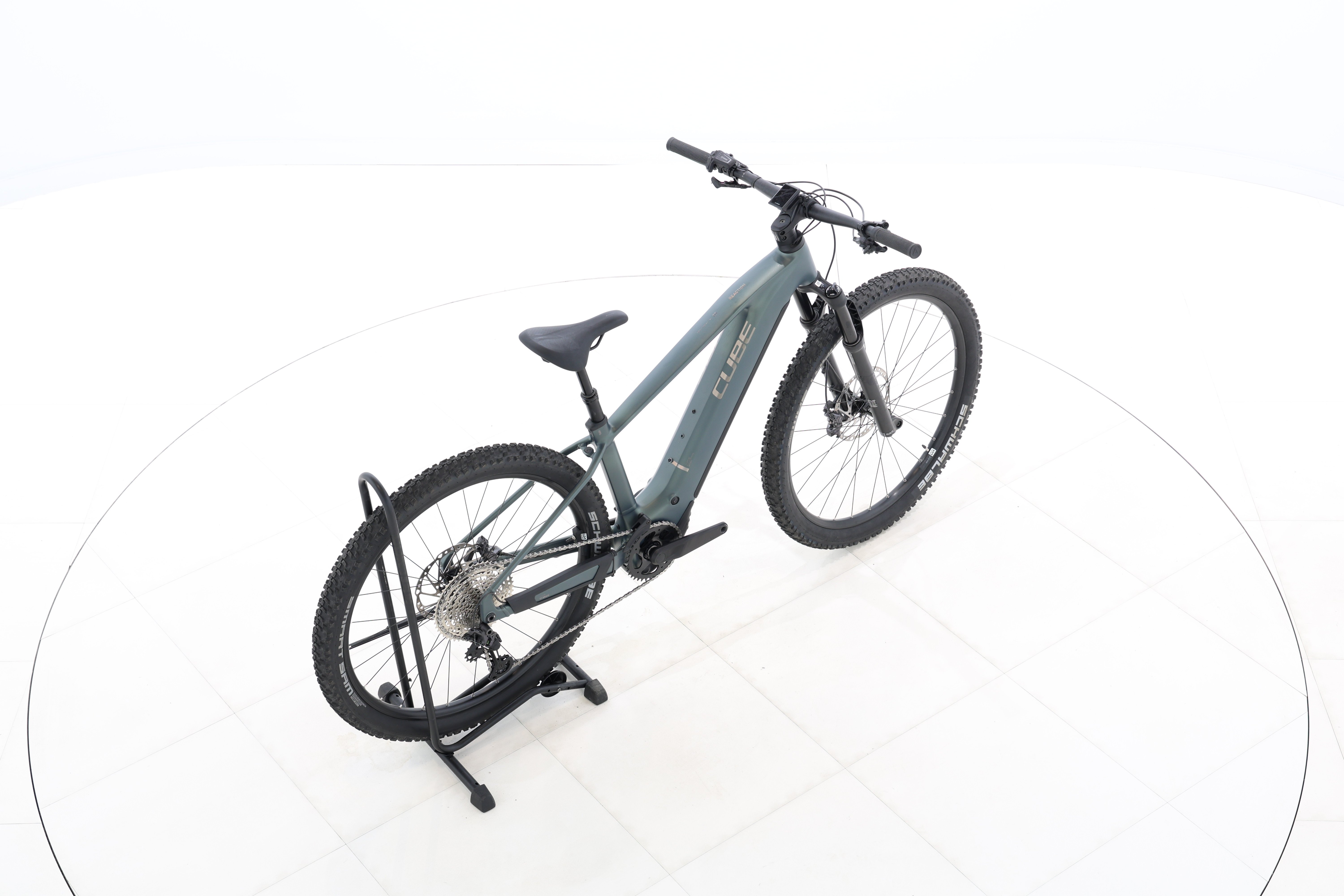 cafaf9cc-17e2-4b49-9c9c-a0bbcc4bc2e1