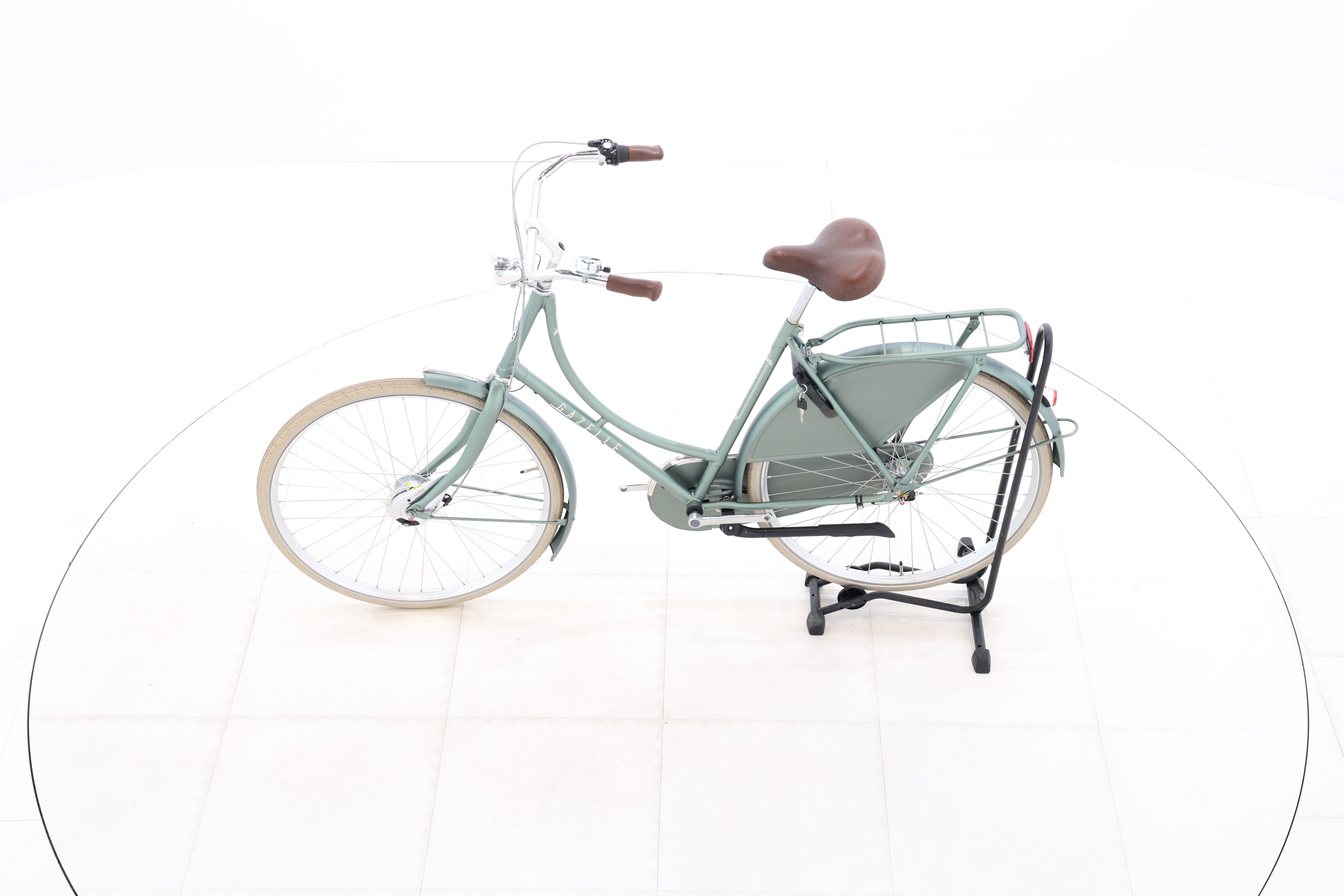 24ceb2e7-84aa-401d-bc66-a3feaa077e6c