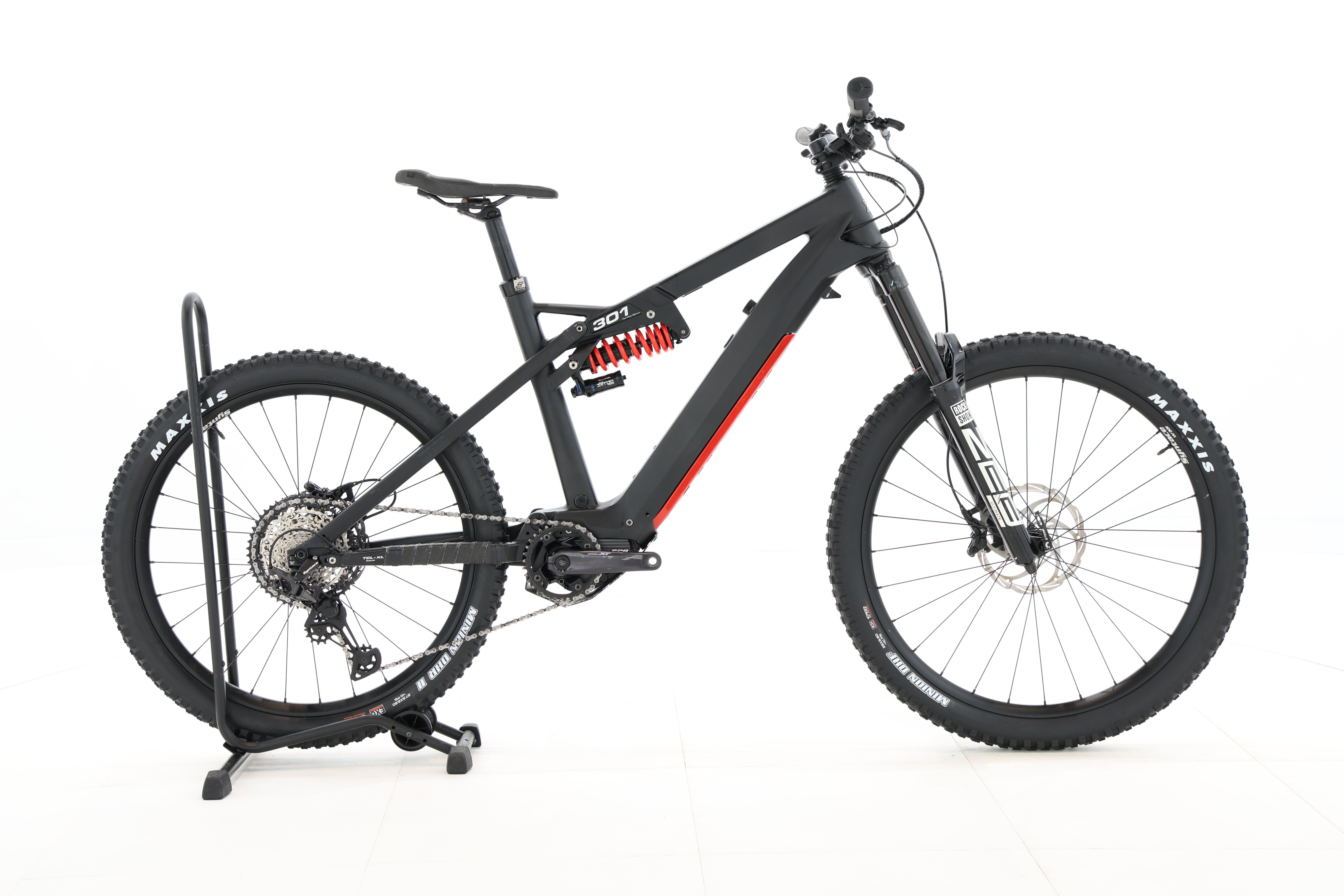 a0ca2410-9dbf-4fe8-ba24-21117c4d09b3