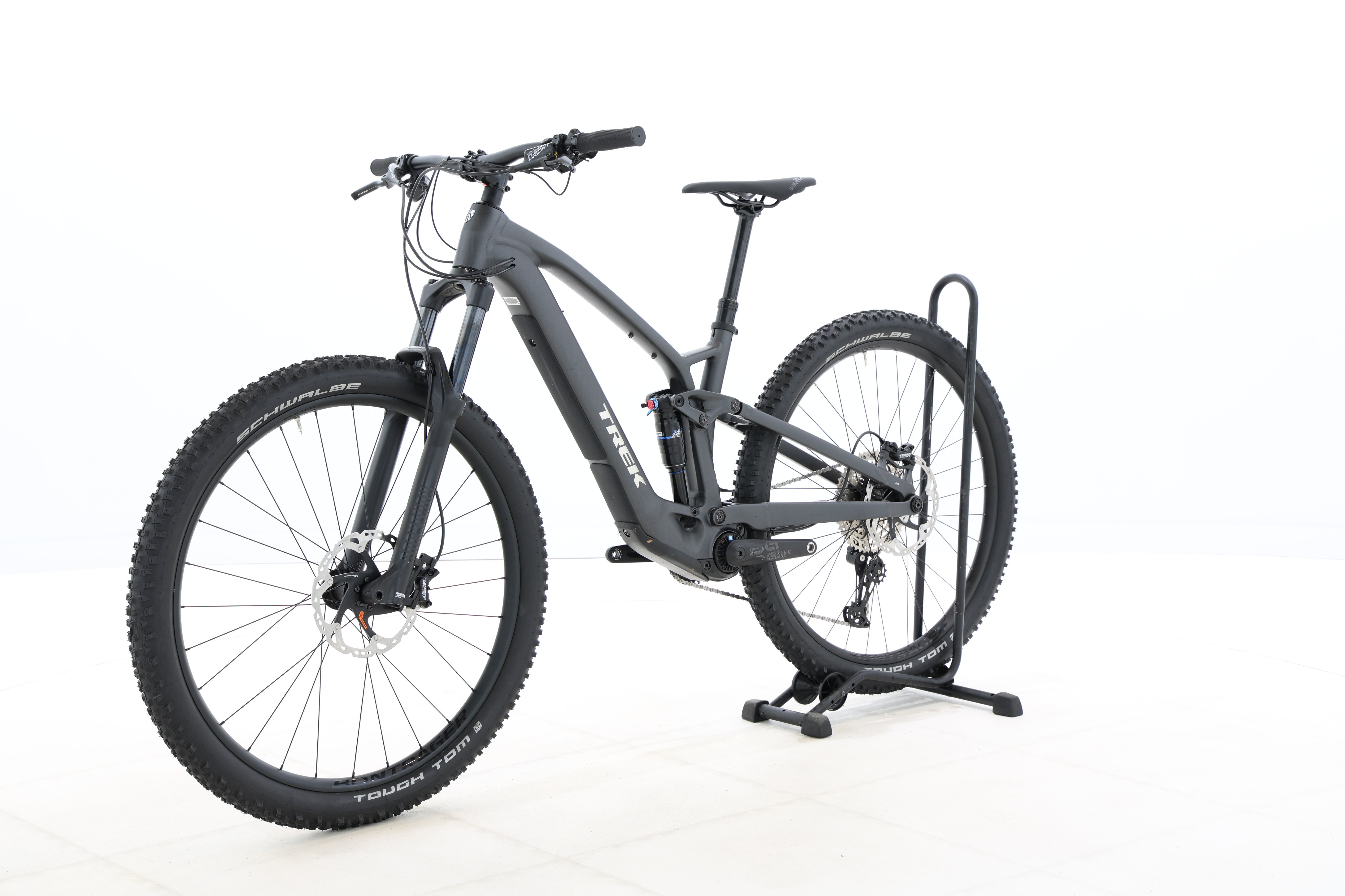 ef57b725-b4b1-46ec-baf4-9b12ca83bc18