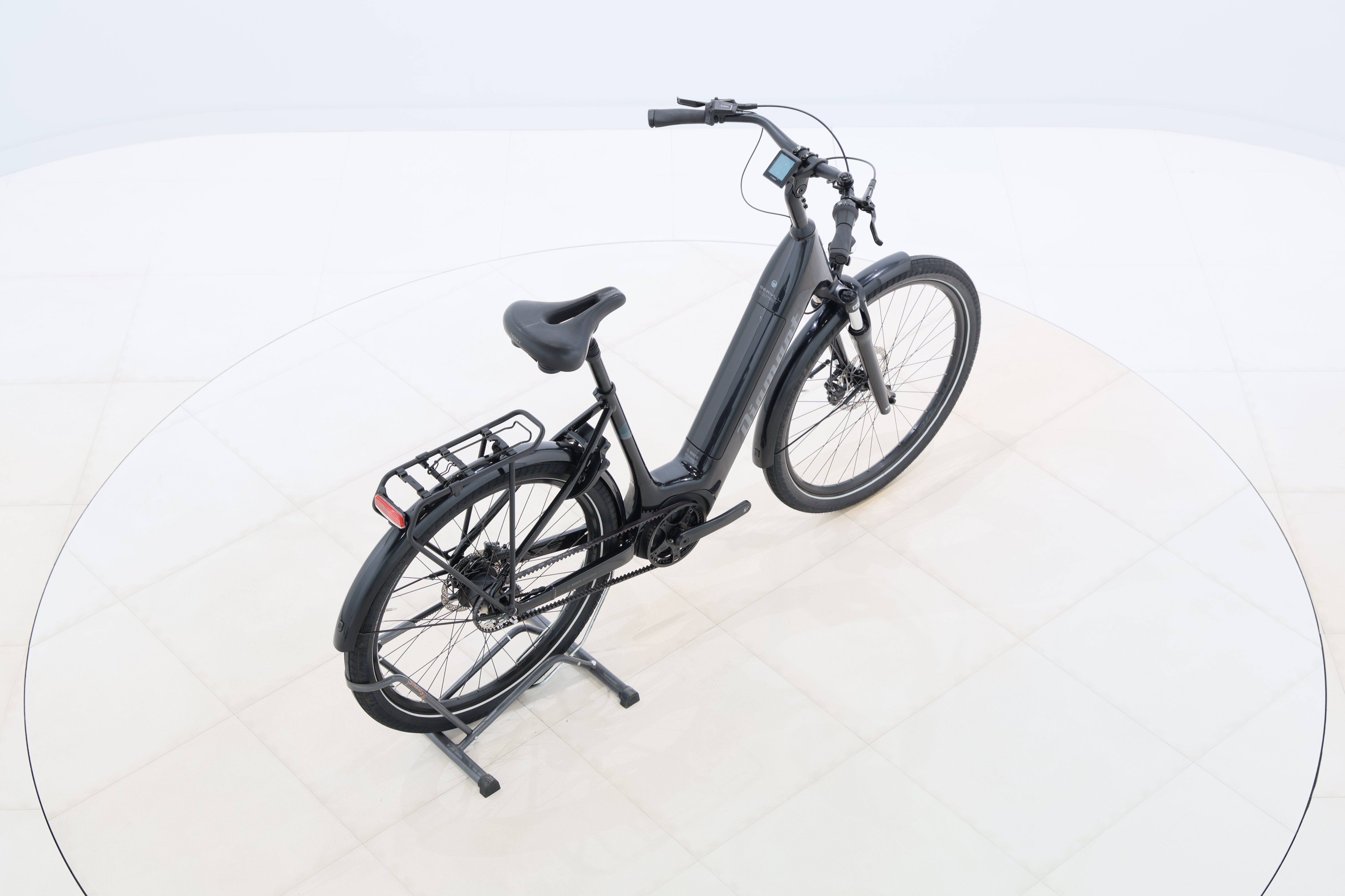 e433087c-a3ca-4810-8a75-5f40e2b5d79b