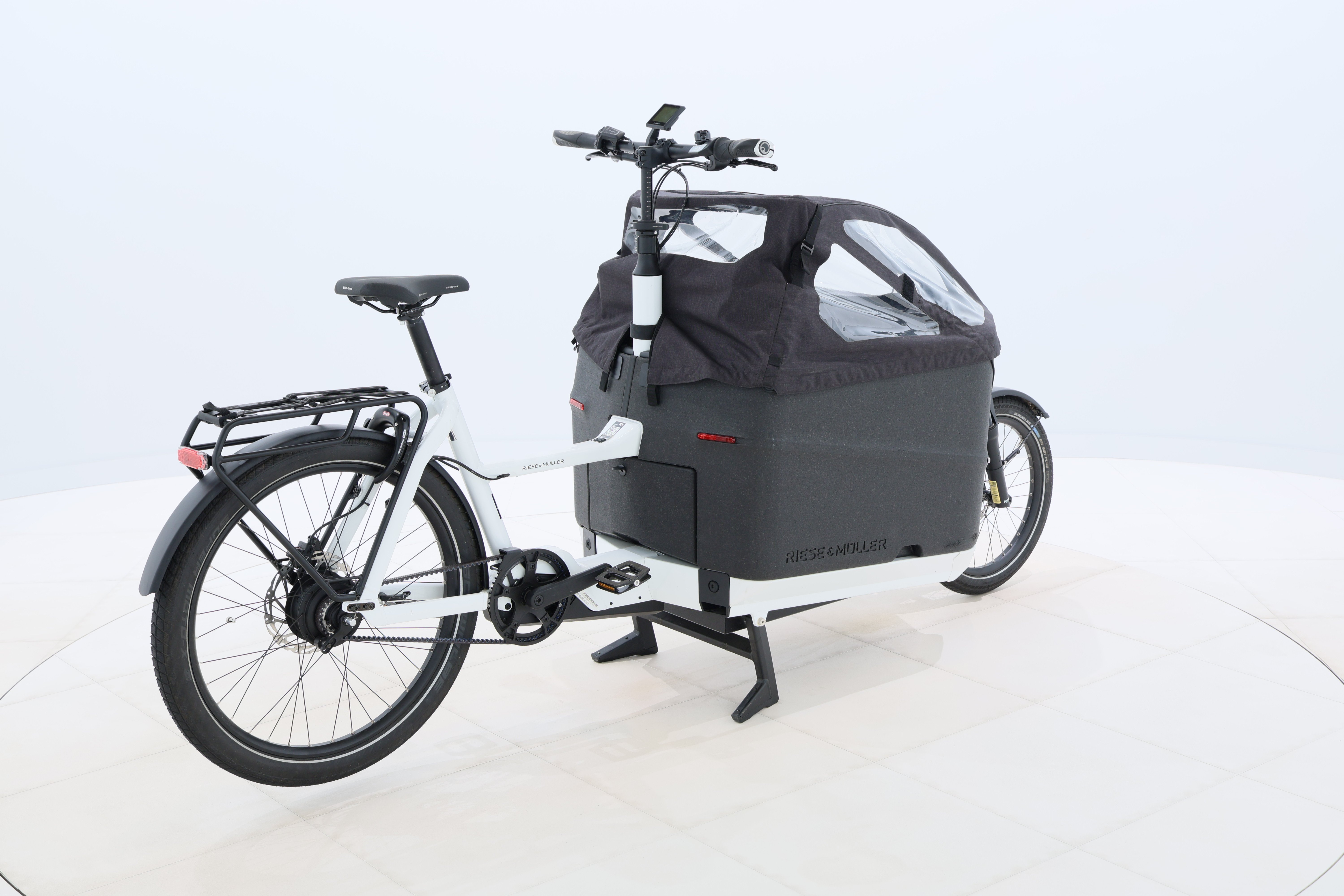 a1226da8-f522-493e-8786-0e7ac7d1ec23