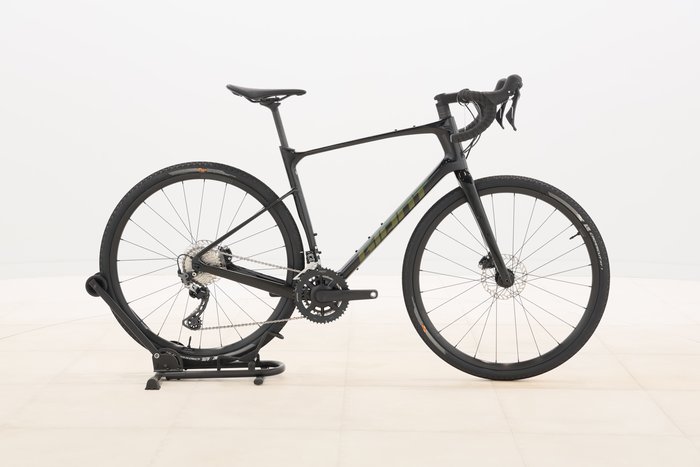 Giant REVOLT ADVANCED 2 2024